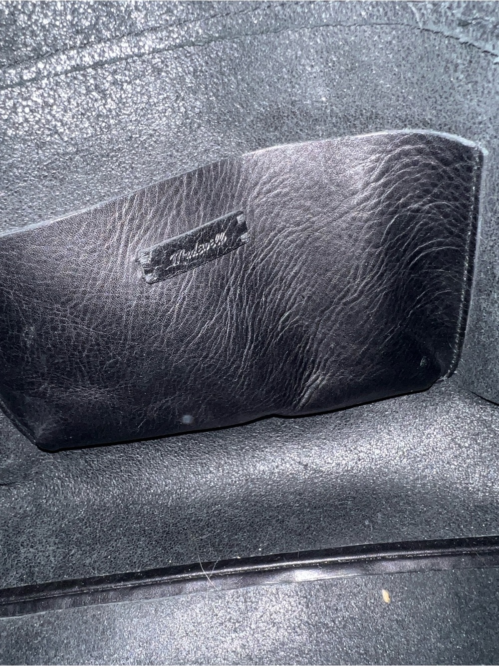 Madewell The Transport Foldover Crossbody Tote Bag in Black Leather - Picture 9 of 10